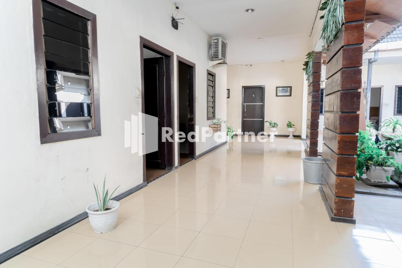 Cherry Pink Hotel Medan Mitra Reddoorz Kültér fotó