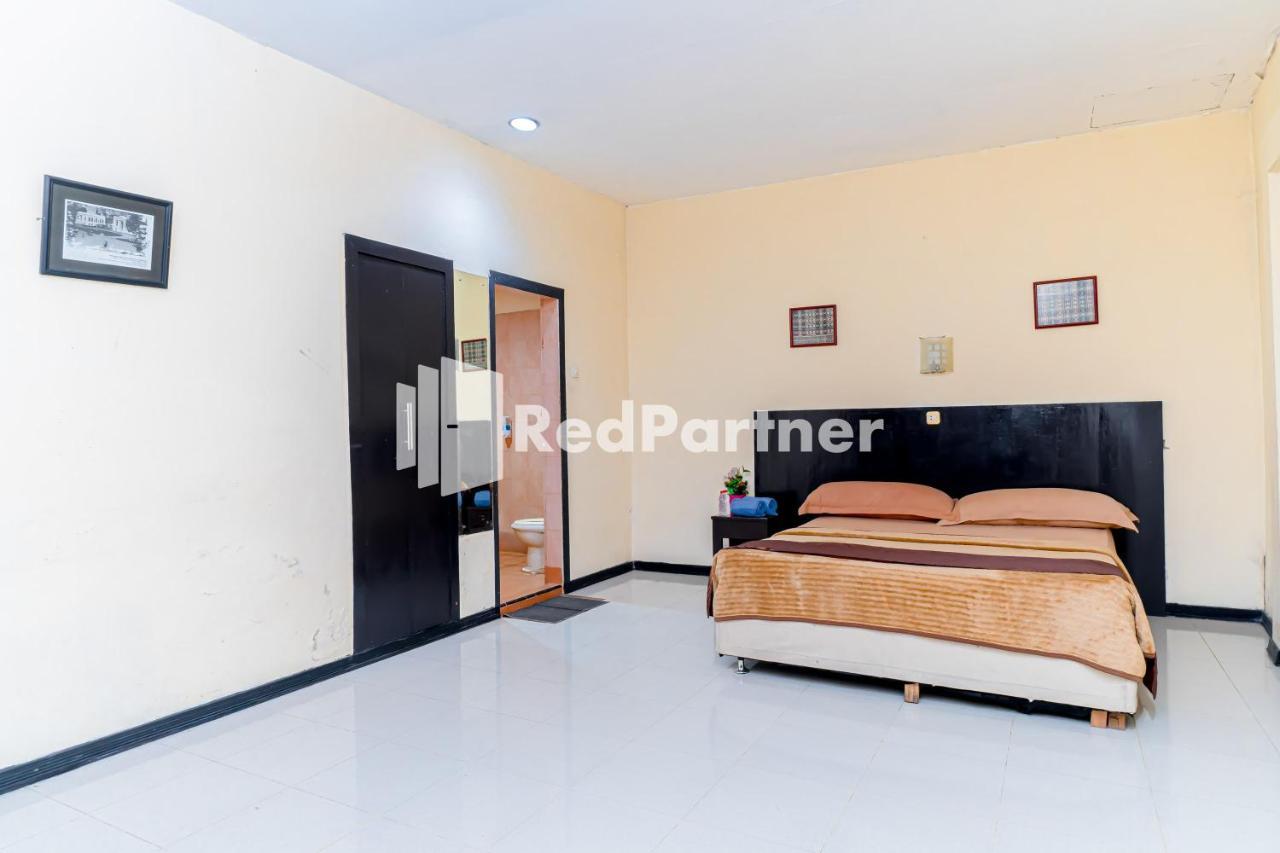 Cherry Pink Hotel Medan Mitra Reddoorz Kültér fotó